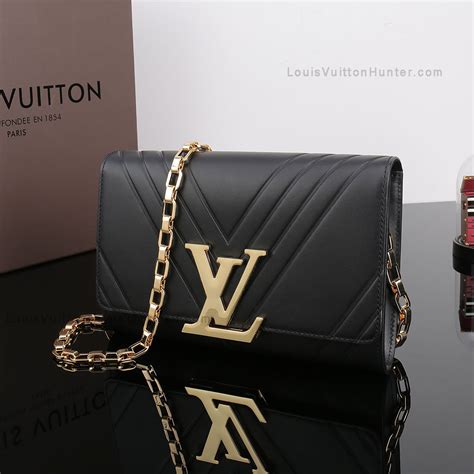 pochette louise louis vuitton